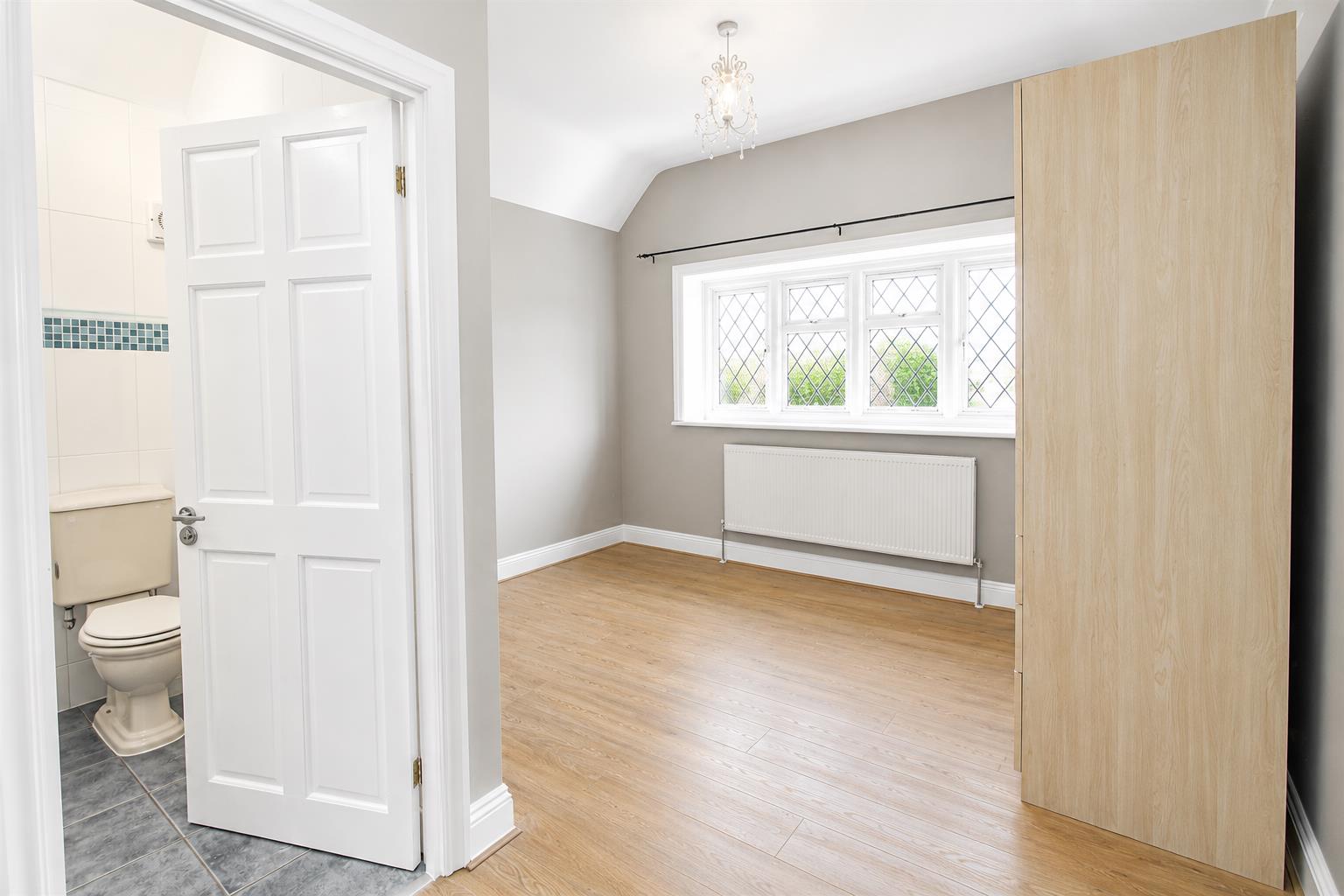 Woodcote Grove Road, Coulsdon